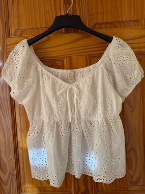 Monteau White Eyelet Tie-Front Peasant Tank